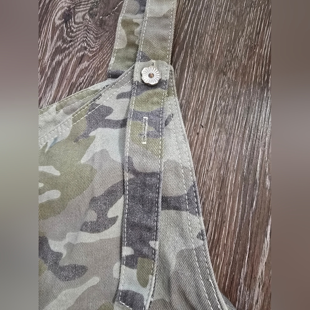 POL Camo Patchwork Overalls Womens Relaxed Fit Utility Jumpsuit, Size S Like New - Picture 4 of 11